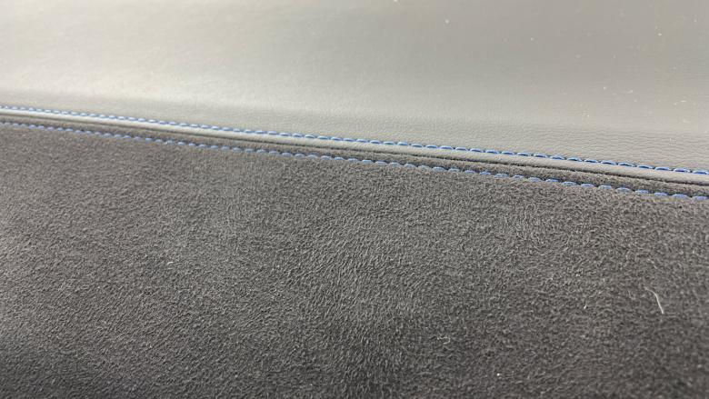 BMW iX2 230kW xDrive30 Shadow Edition 65kWh 5dr Auto Electric Hatchback